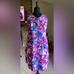 Catherines Sleeveless V Neck Midi Dress Size 18/20 1X